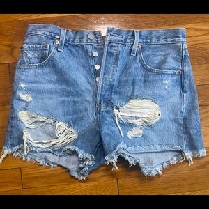 Levi’s 501 High Waisted Button Fly Distressed Shorts Medium Wash W29 Women’s